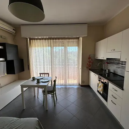 Cozy Navigli Apartament *